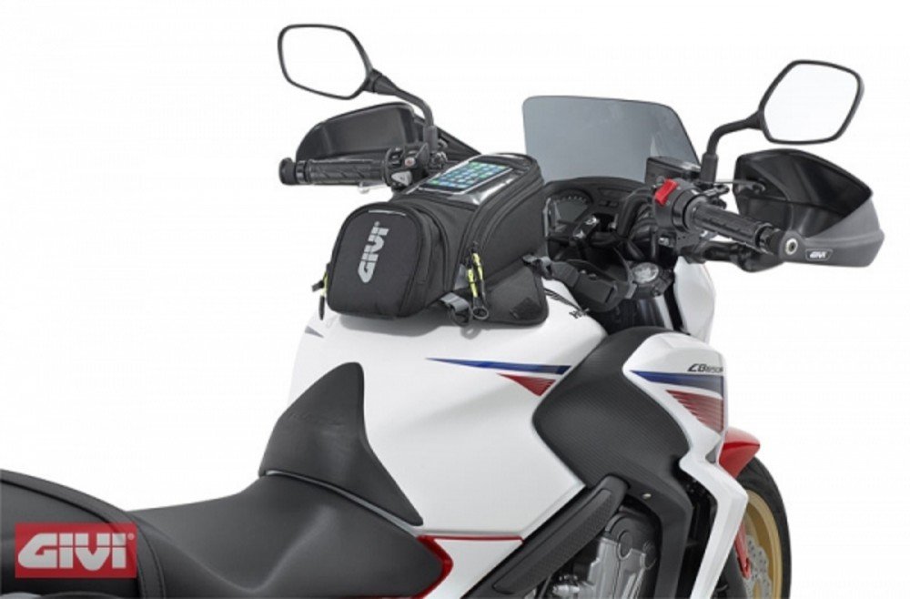 BORSA DA SERBATOIO CON MAGNETI TRACOLLA GIVI EA 106 B PER MOTO 6 LT