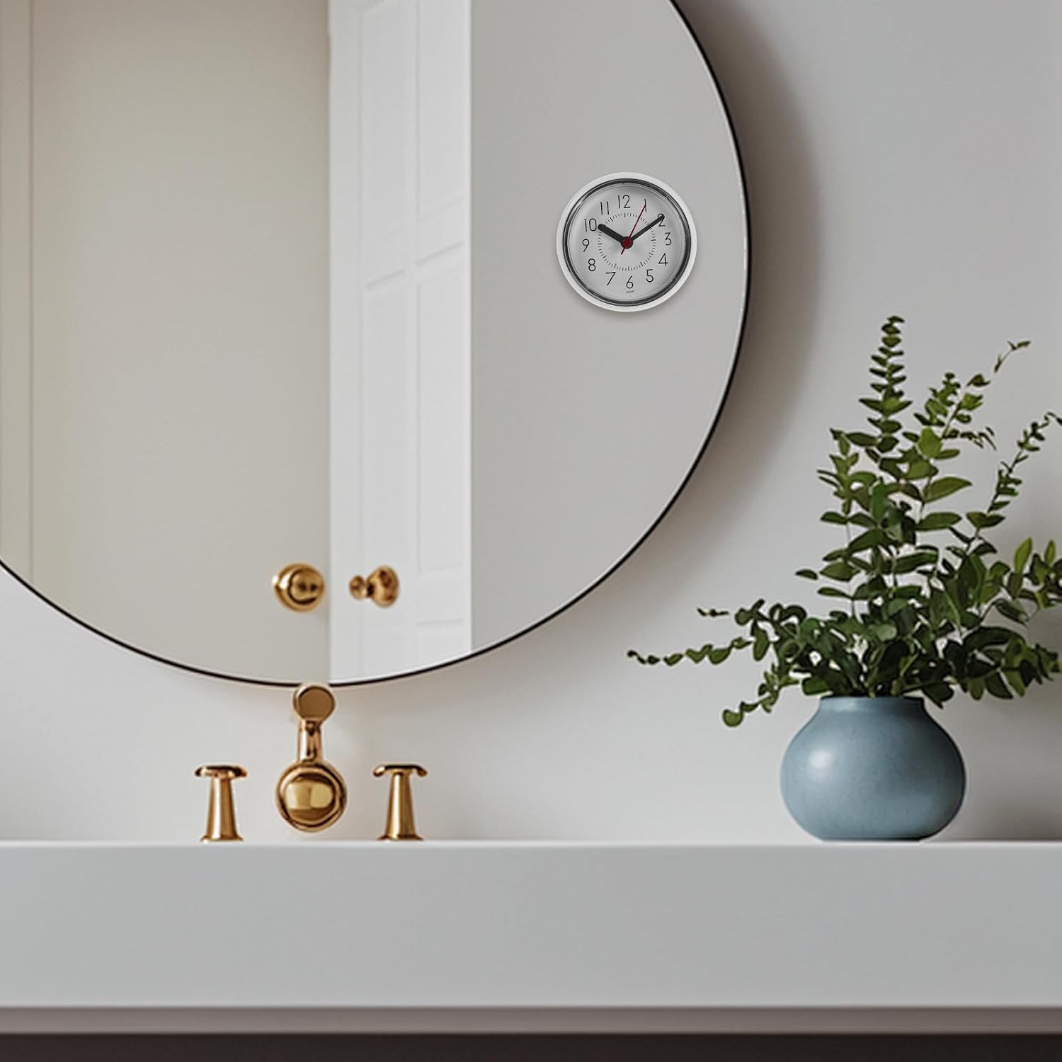 Waterproof Suction Cup Bathroom Clock - 4.1x4.1x2in Wall Mounted Shower Clock - Timepiece for Bathroom Kitchen Toilet Pool Supplies Without Battery