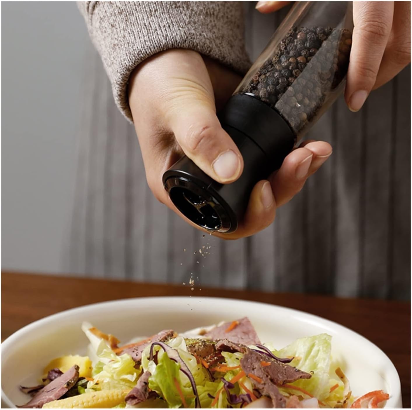 ソルトアンドペッパーグラインダーソルトアンドペッパーグラインダーセット、スパイスグラインド調味料ボトル、厚さ調節可能、ダストカバーデ