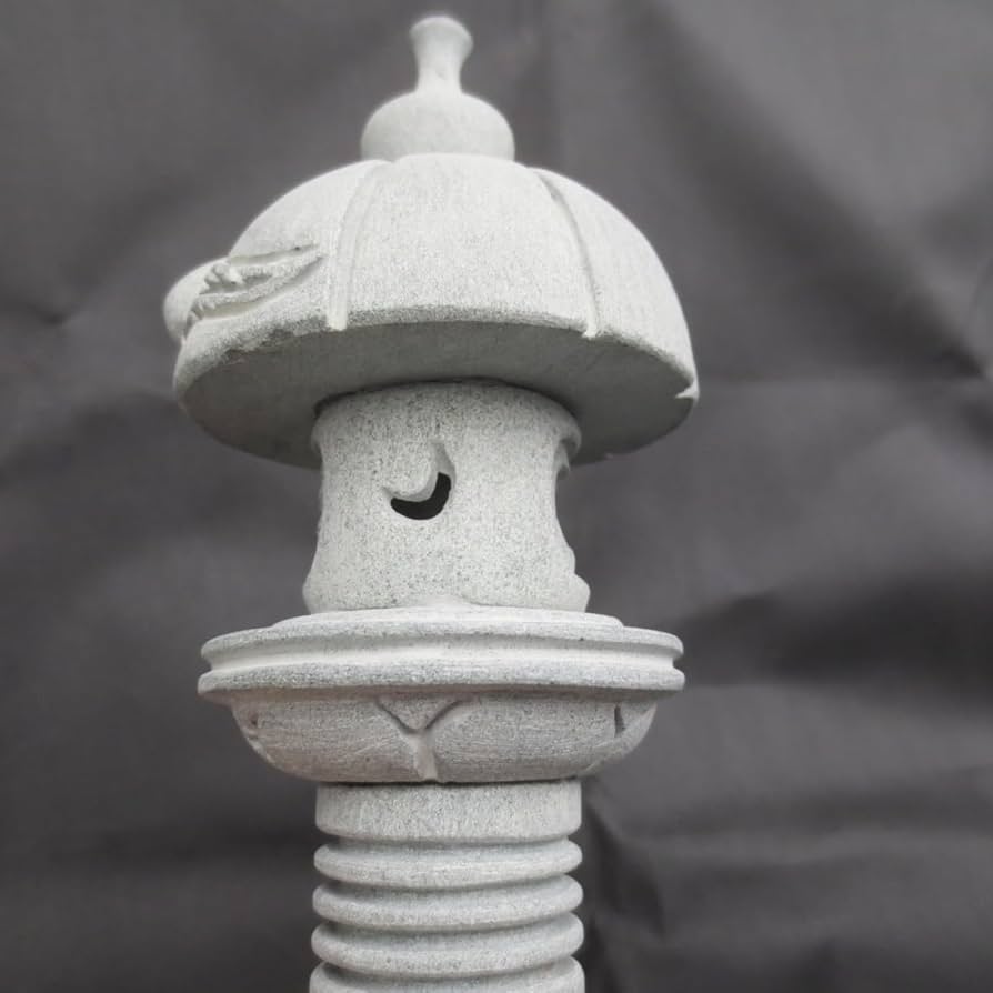 ミニ灯籠 春日型 灯篭 灯籠 燈籠 灯ろう 蟷螂 とうろう 天然御影石