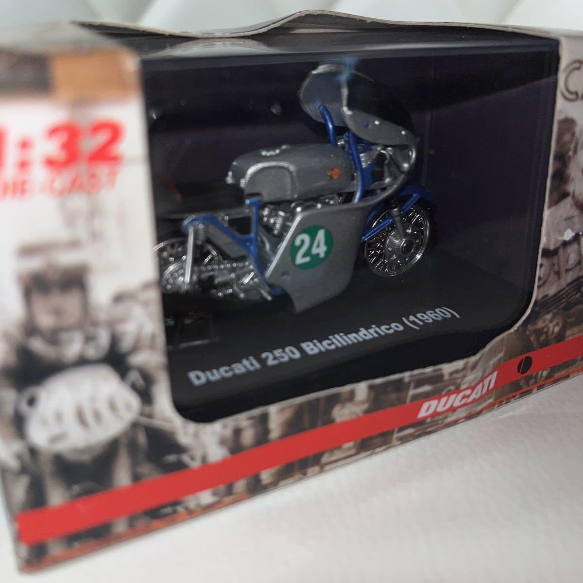 Amazon.co.jp: ダイキャスト 1/32 Newray ニューレイ DUCATI