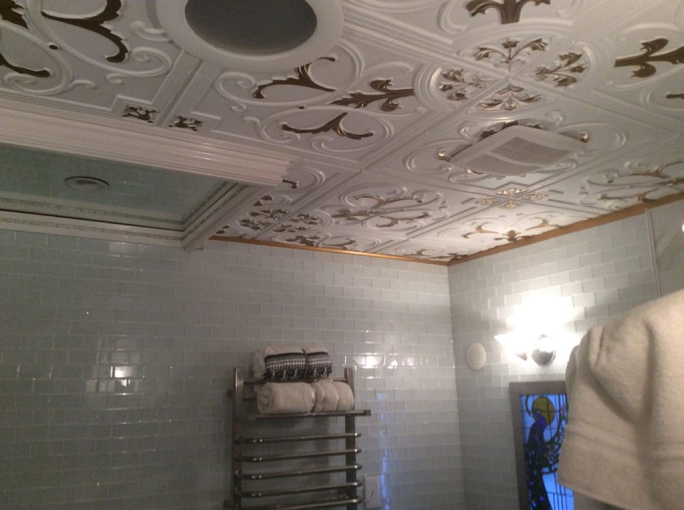 New Arrivals From Plain To Beautiful In Hours 204wm-24x24-25 Lilies and Swirls Ceiling Tile, White Matte, 25