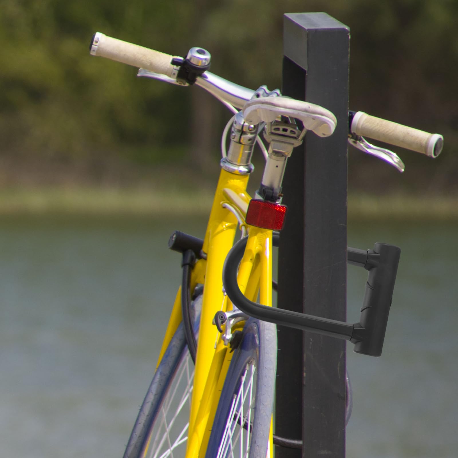 Lucchetto a U, Lucchetto per Bicicletta Incluse Grillo da 17 mm, U-lock con Supporto per Bici e 2 Chiavi, Antifurto Bici, Dimensioni 6,7 cm x 14,7 cm, per Biciclette, E-Bike, Scooter