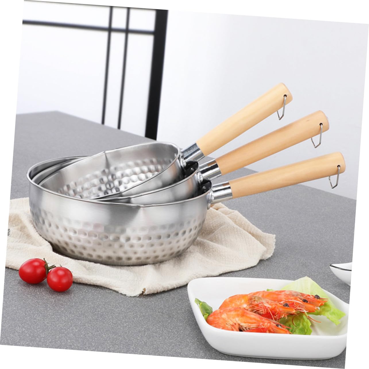 Edelstahl Kochtopf mit Deckel, Silber, für Babybrei und Suppe | Ergonomischer Griff, Antihaftbeschichtet, für Milchsoßen und Instant Nudeln