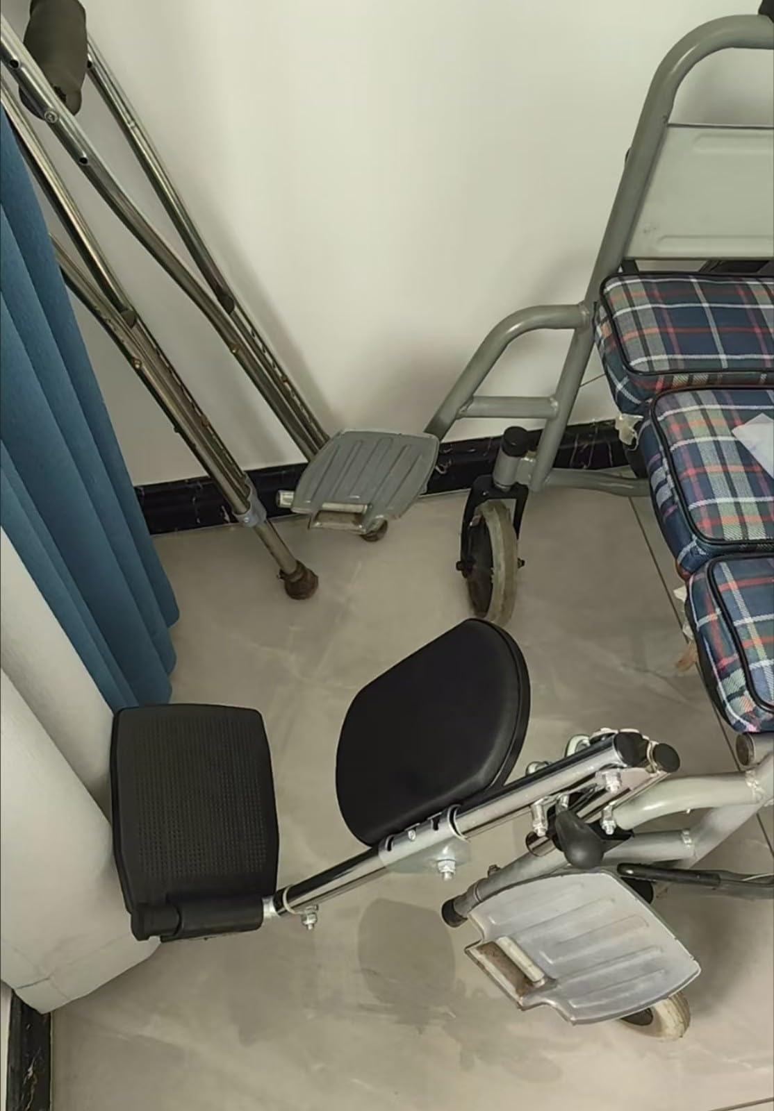 BLUEZY Reposapiés Elevadores Universales para Sillas De Ruedas Reposapiés Compuestos con Soportes Acolchados para Pantorrillas para Sillas De Ruedas Se Adapta A La Mayoría Right