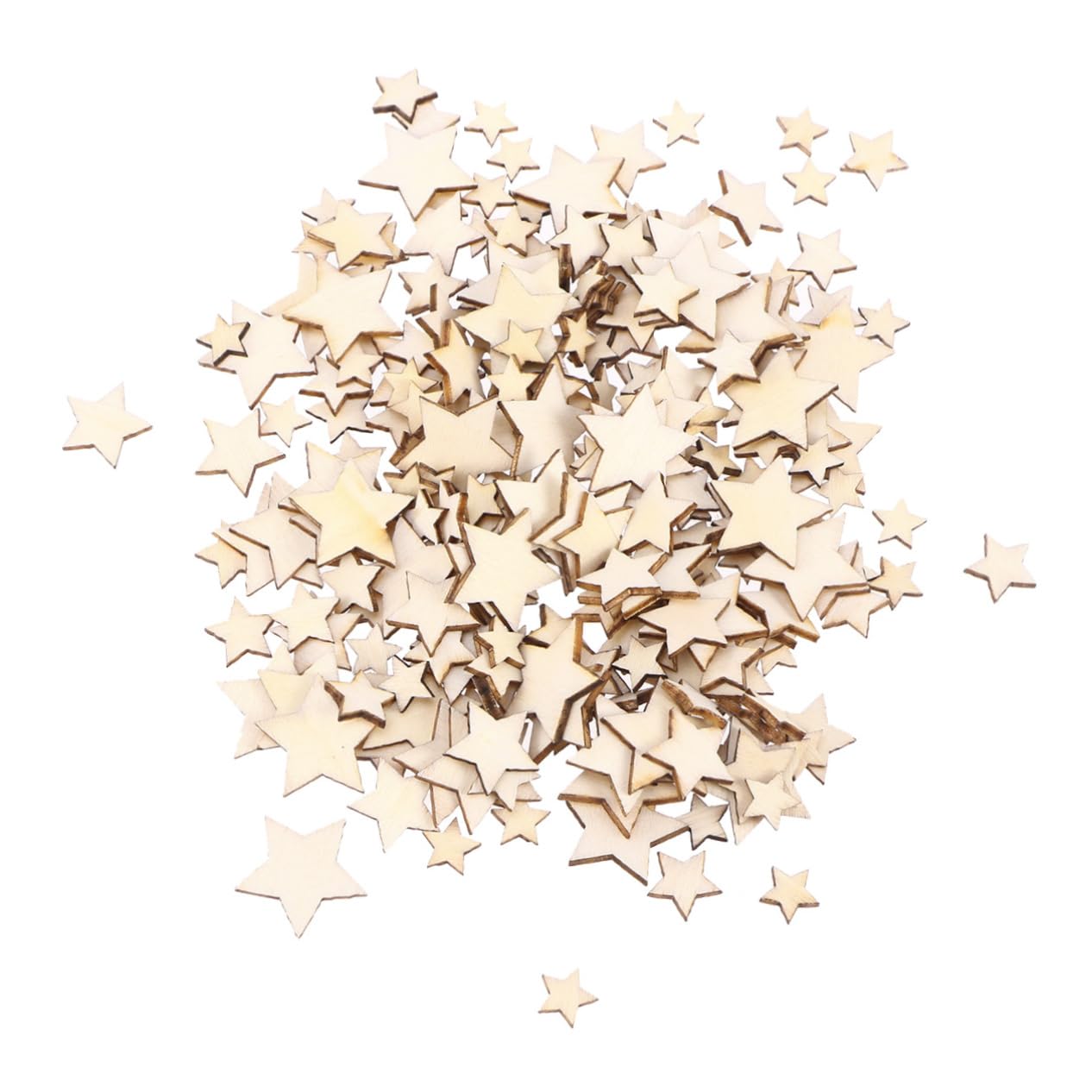 Bricolage DIY loisirs créatifs avec ornements en bois naturel pour décoration de mariage