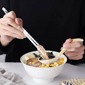 小物 SRL. SMALL BOWL / CHOPSTICKS & SPOON SET Spoon And Chopsticks Set With Case - Assorted - Single Piece