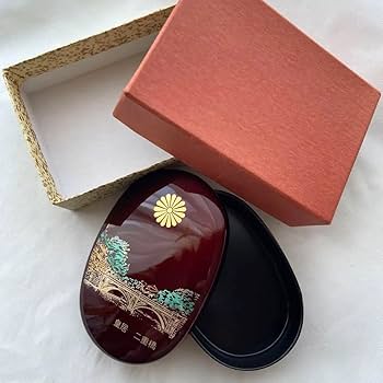 Amazon.co.jp: 皇室 皇居 二重橋 ボンボニエール 小物入れ 菊の