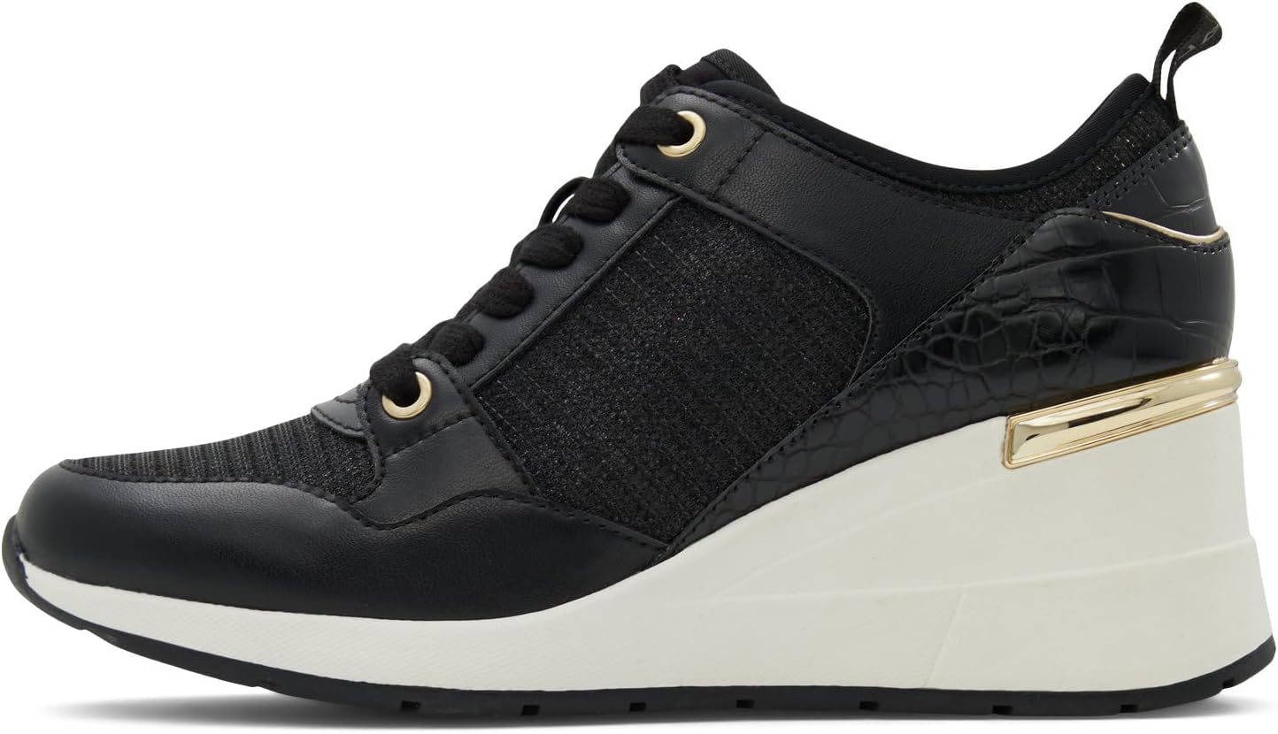 nike wedge heel tennis shoes