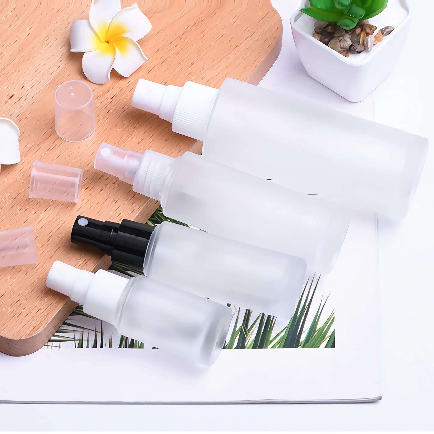 12 pezzis 20ml Flacone Spray in vetro Trasparente Opaco Con Spruzzatore Bianco, 20 ml Bottiglie Vuote Riutilizzabile da Viaggio Contenitori per Profumo Pulizia della Casa + 2 x imbuto