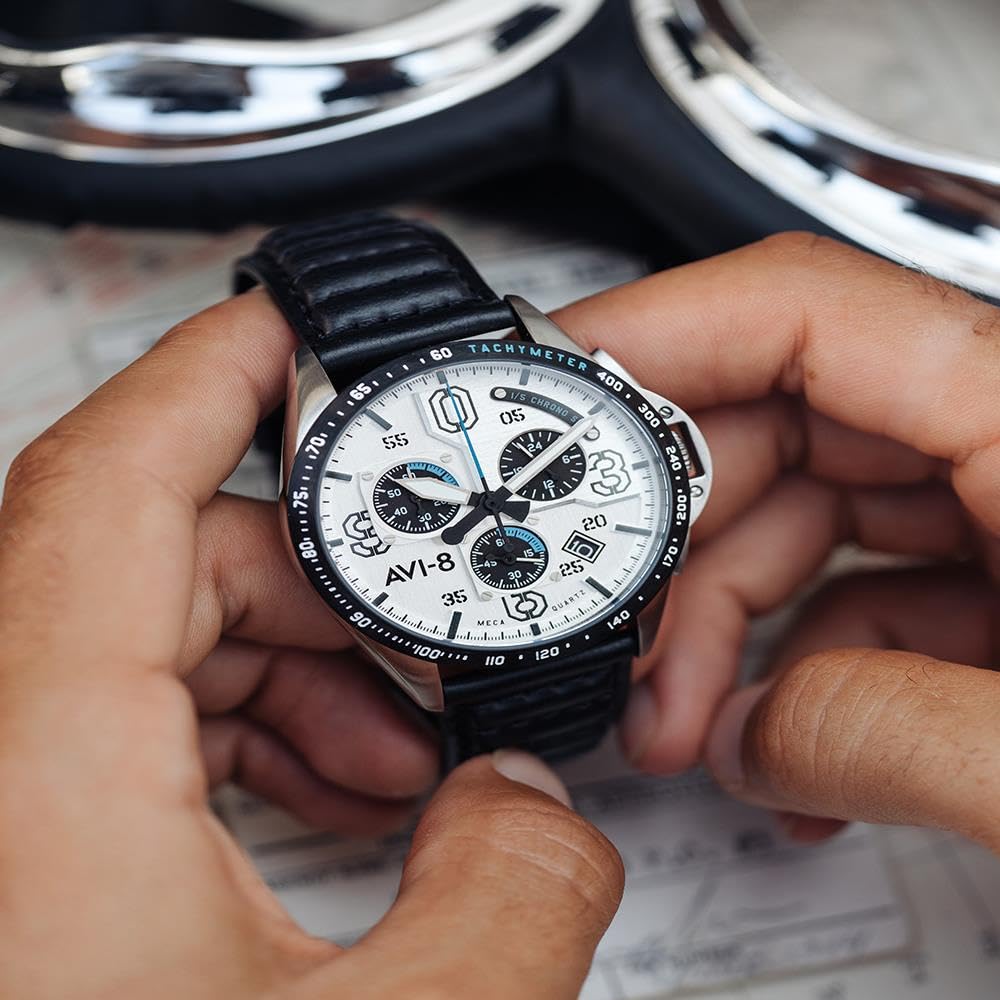 AVI-8 Herren 43mm P-51 Mustang Blakeslee Chronograph Japanese Meca-Quartz Fliegeruhr mit Leder- oder Edelstahlband AV-4077