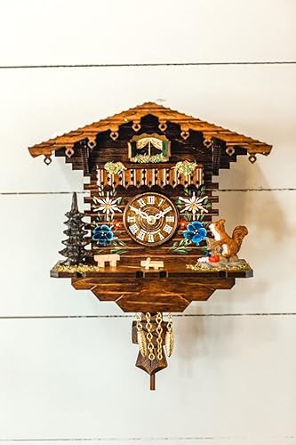 Edelweiss - Reloj de cuco con ardillas pintadas a mano