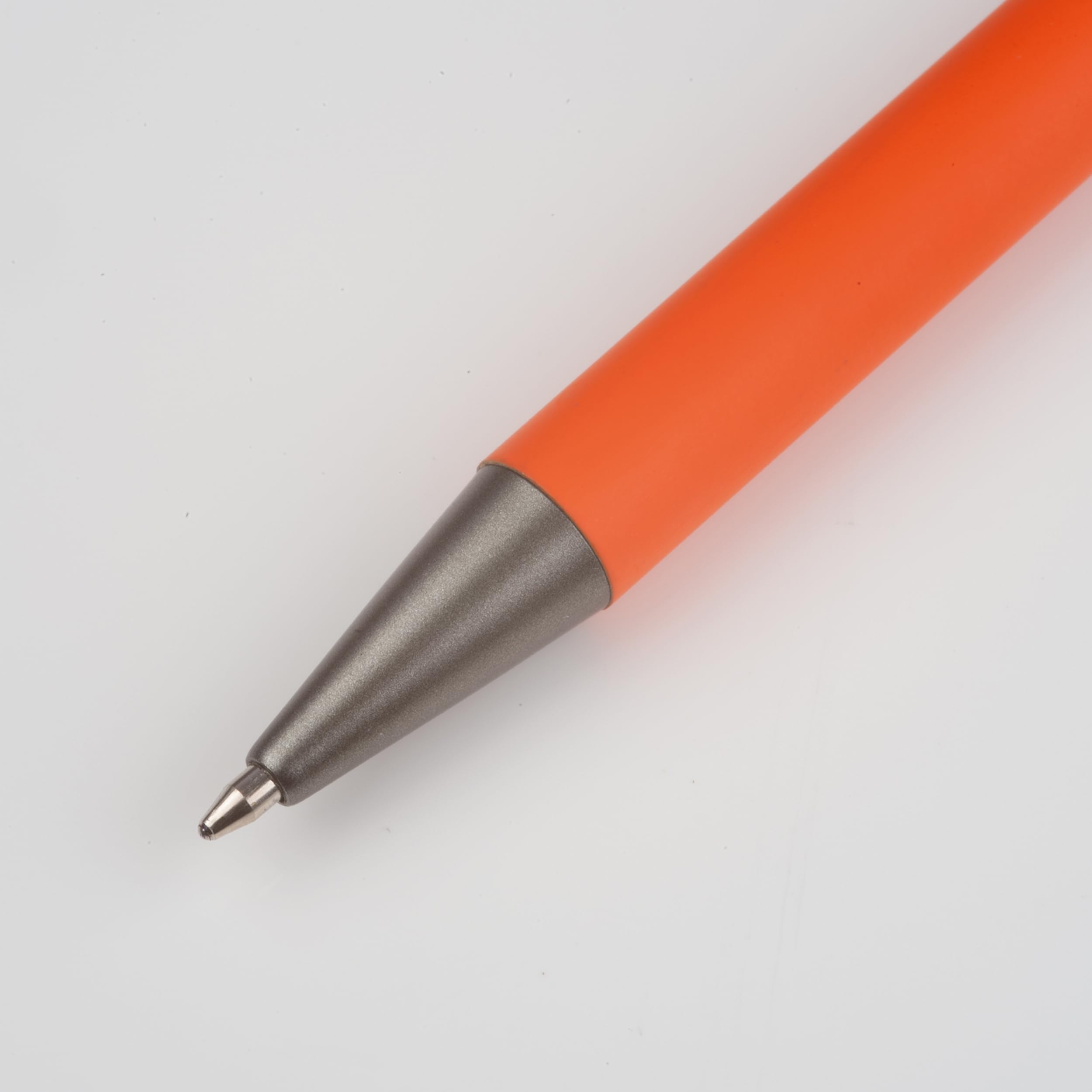 Schmalz® 50 Stück Kugelschreiber aus recyceltem Aluminium mit Bambusdrücker & Metallclip – Großraummine blau schreibend – personalisierbar mit Gravur und/oder Logo (50)