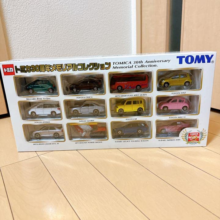 Amazon | トミカ30周年メモリアルコレクション 12台 | ミニカー・ダイ 