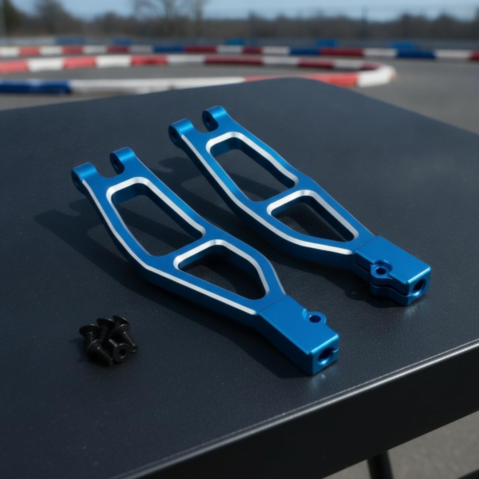 Braccetti Sospensione Anteriori Superiori Anodizzato Braccetti Anteriori Superiori Compatibile di Sospensione con Viti per Automodellismo, Blu Argento