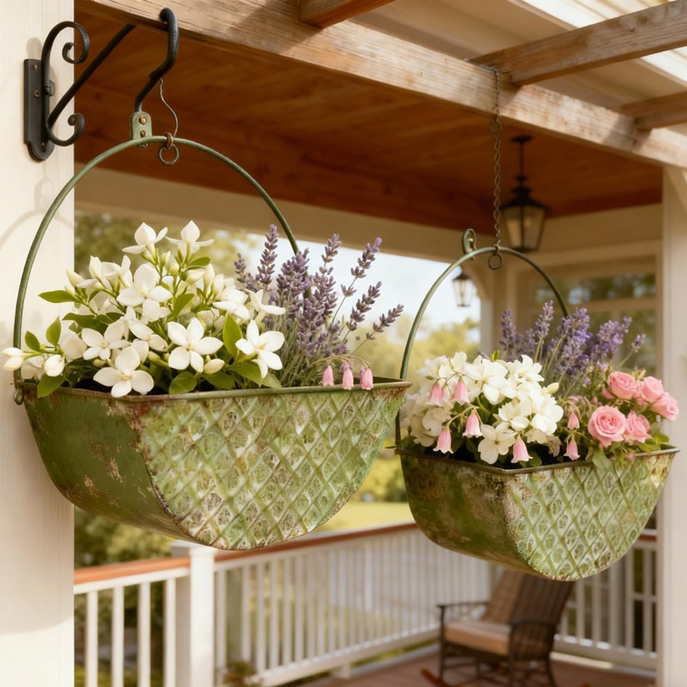 2-Piece Green Metal Planter Wall Hanging Baskets Decor Half-Moon Wall Mount Planter Set for Shabby Chic Farmhouse Outdoor Indoor Wall Decor