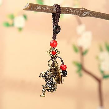 Amazon.com: Mansiyuyee The Monkey King Sun Wukong Statue Keychain