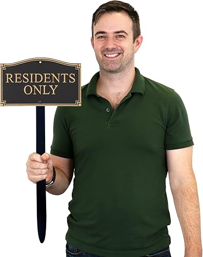 Miniatura 2 de SmartSign Placa de declaración GardenBoss "Residents Only"  Placa de aluminio de 5.75 x 9.5 pulgadas con estaca negra de 18 pulgadas para césped