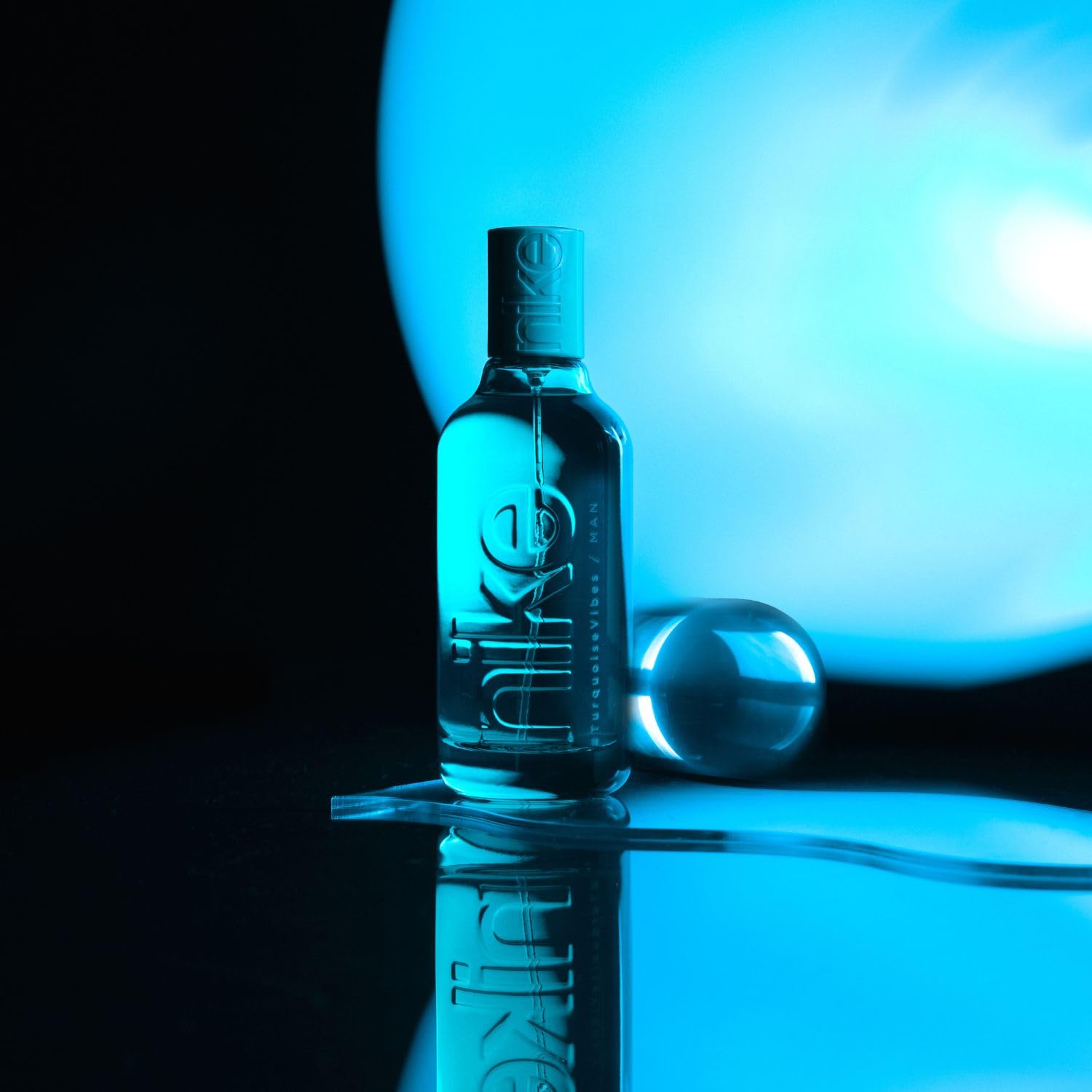 NIKE - Turquoise Vibes 150 ml, Eau de Cologne pour homme, Parfum en vaporisateur, Eau de Toilette naturelle et masculine, Parfum fruité et hespéridé, Fraîcheur et longue tenue