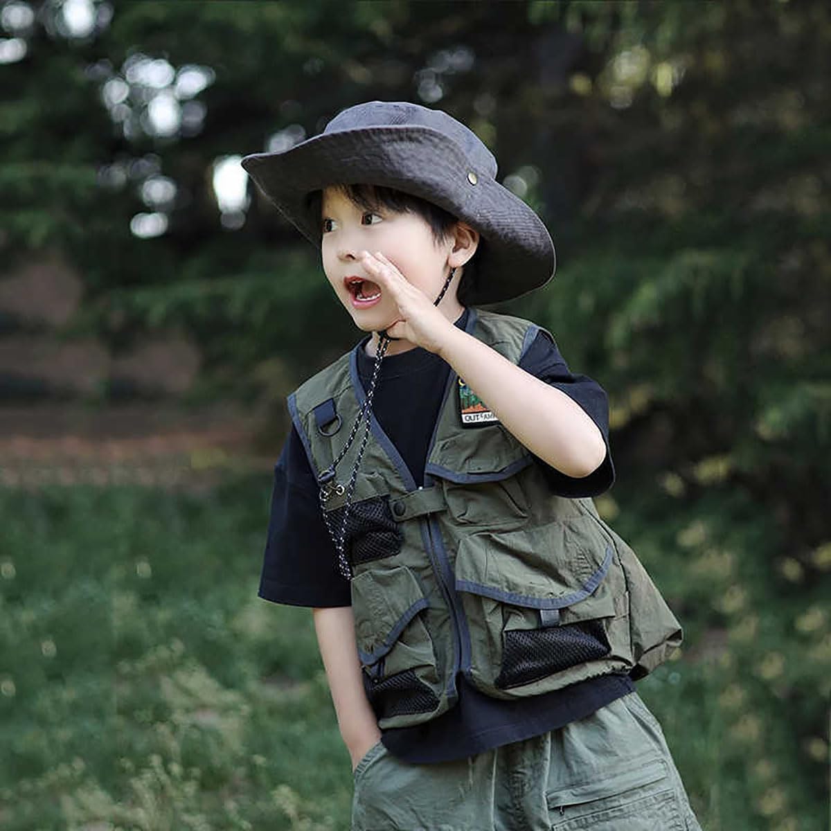 Kids Lightweight Summer Vest – Casual Outdoor Travel Hiking & Fishing Vest