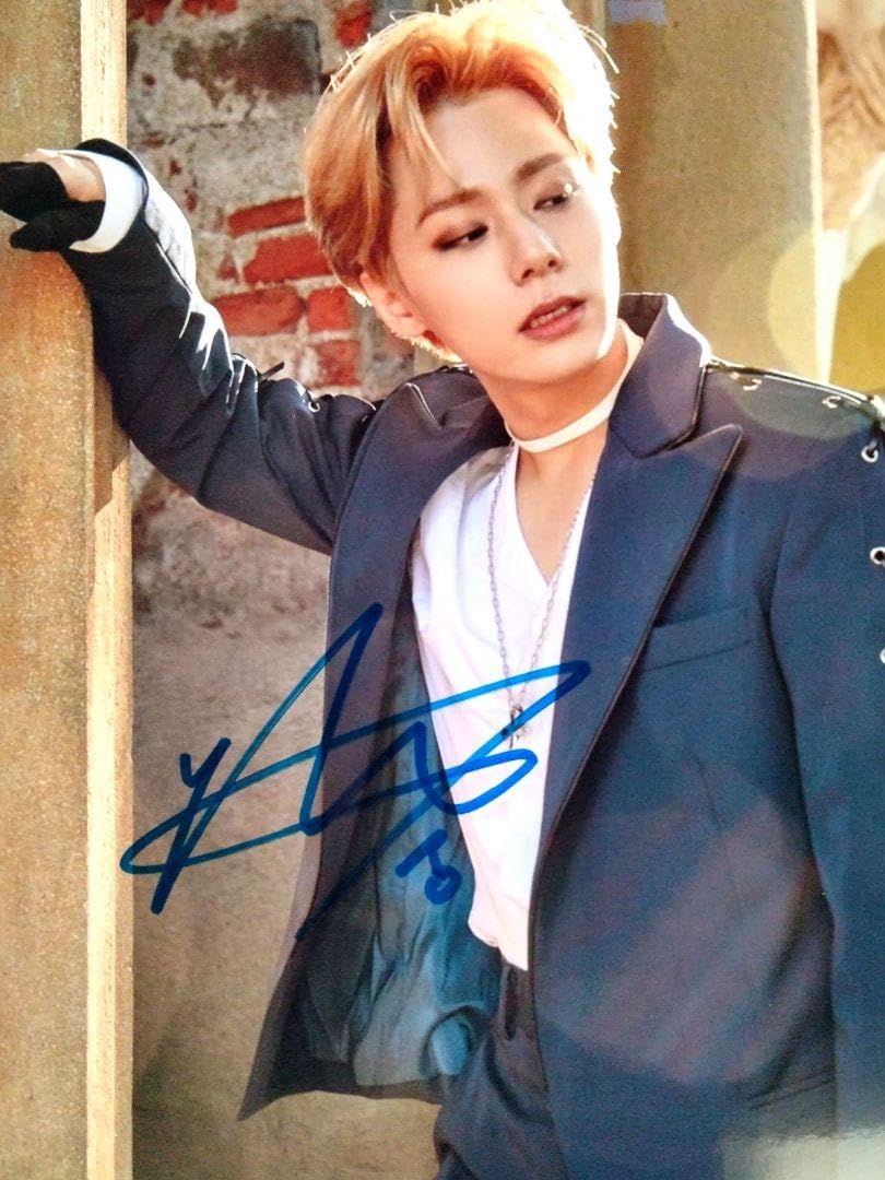 ファンウン直筆サイン入り超大型写真 …ONEUS…HWANWOONG Amazon.co.jp: …ファンウン直筆サイン入り超大型写真 …ONEUS