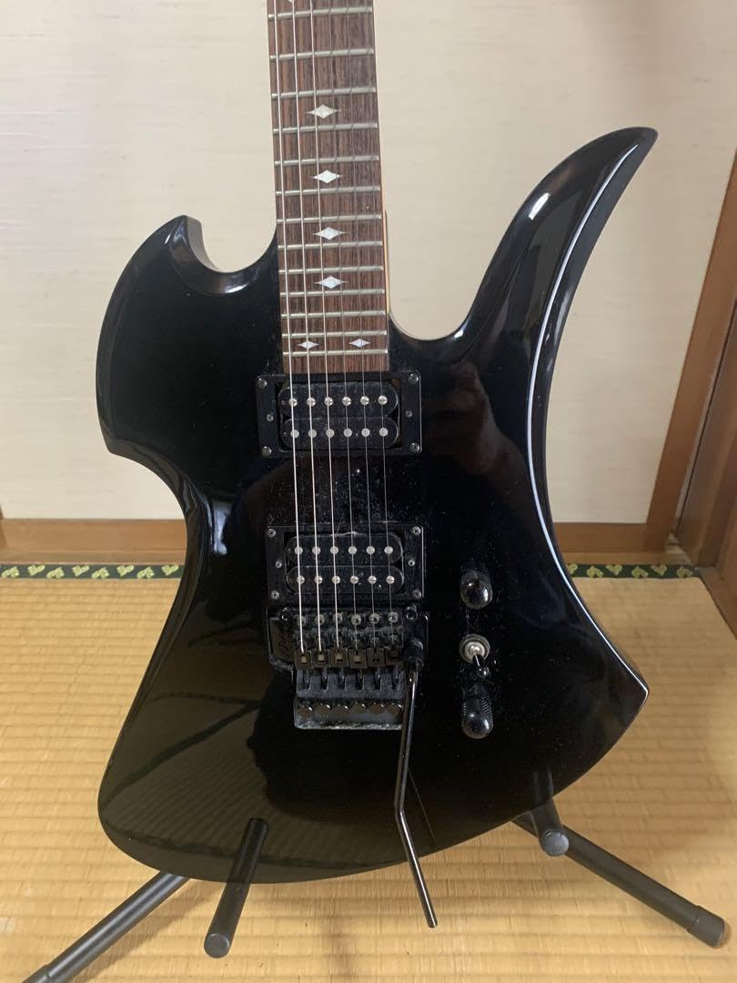 B.C.Richベース hideモデル！！！ B.C.Richギター hideモデル！！！ 🪲 Hide Amoeba 🪲超高再現