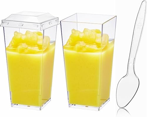 SZHTFX 50 vasos de postre de 3 onzas con cucharas y tapas, cuadrado alto, mini taza de plástico transparente para aperitivos, pequeños vasos