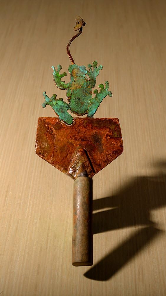 Hand (plasma) Cut Trowel-Tree Frog catching a fly Design with copper plating | Wall Decor | Garden Art | Recycled Art | Made to Order