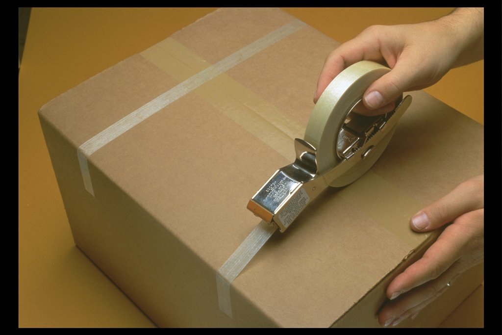 Scotch Filament Tape 893 Clear, 18 mm x 55 m, Conveniently Packaged (Pack of 4)