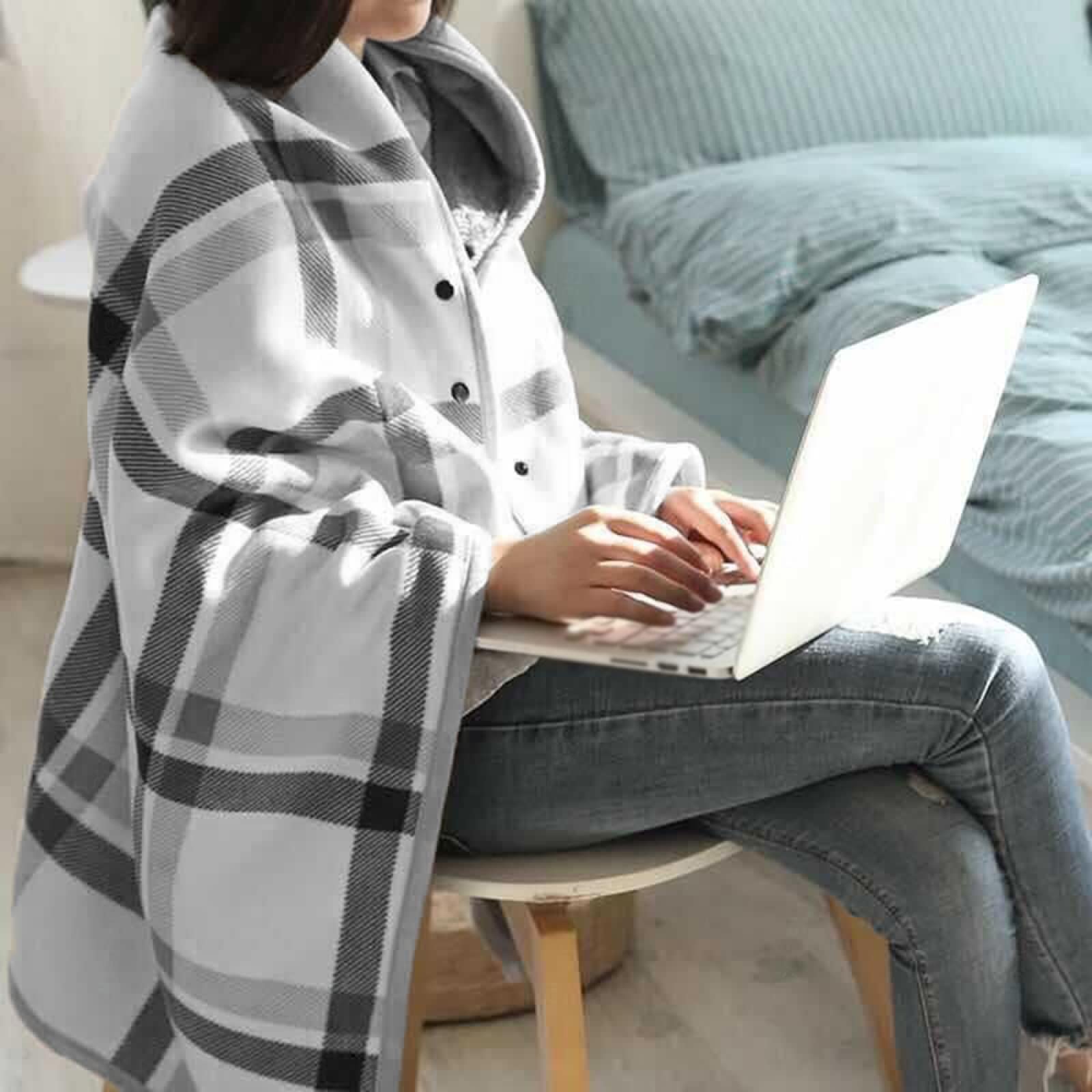FUYAO Wheelchair Cape Coat, Wearable Thickening Lightweight Wheelchair Blanket With Buttons, Multi-Purpose Doublelayer Warm Blankets
