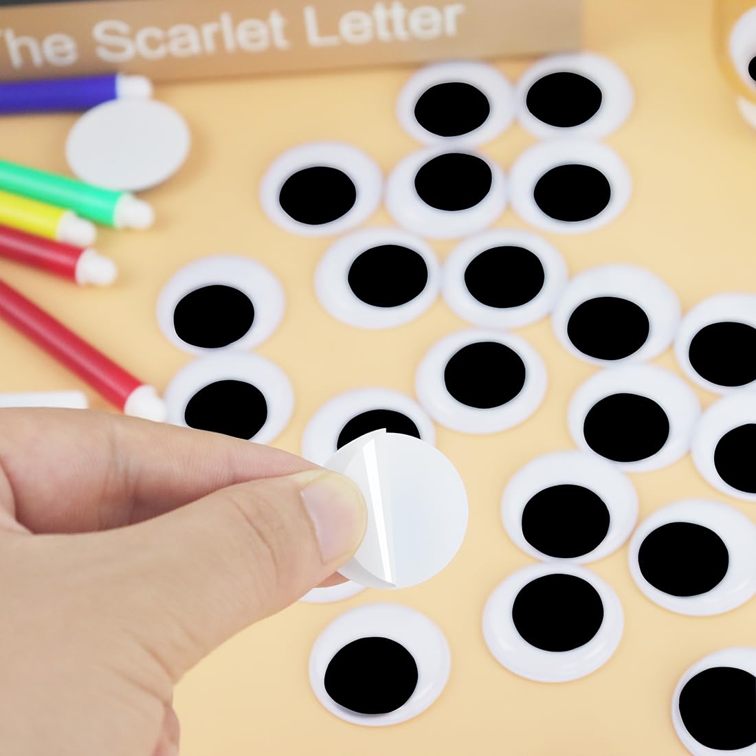 100 sztuk Wiggle Eyes, 3 cm Googly Eyes z samoprzylepnym, okrągłym tworzywem sztucznym, do tworzenia rękodzieła i dekoracji imprezowych, 100 szt