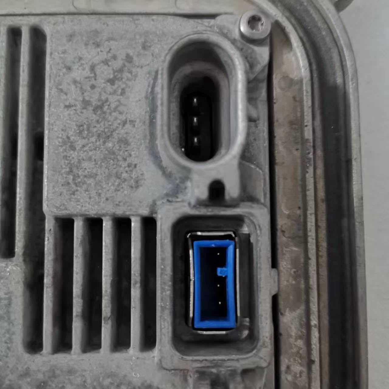 10R-044663 Original D8S Four-Corner HID Compatible with Headlight Xenon Ballast 10R-034663 10R-0413266