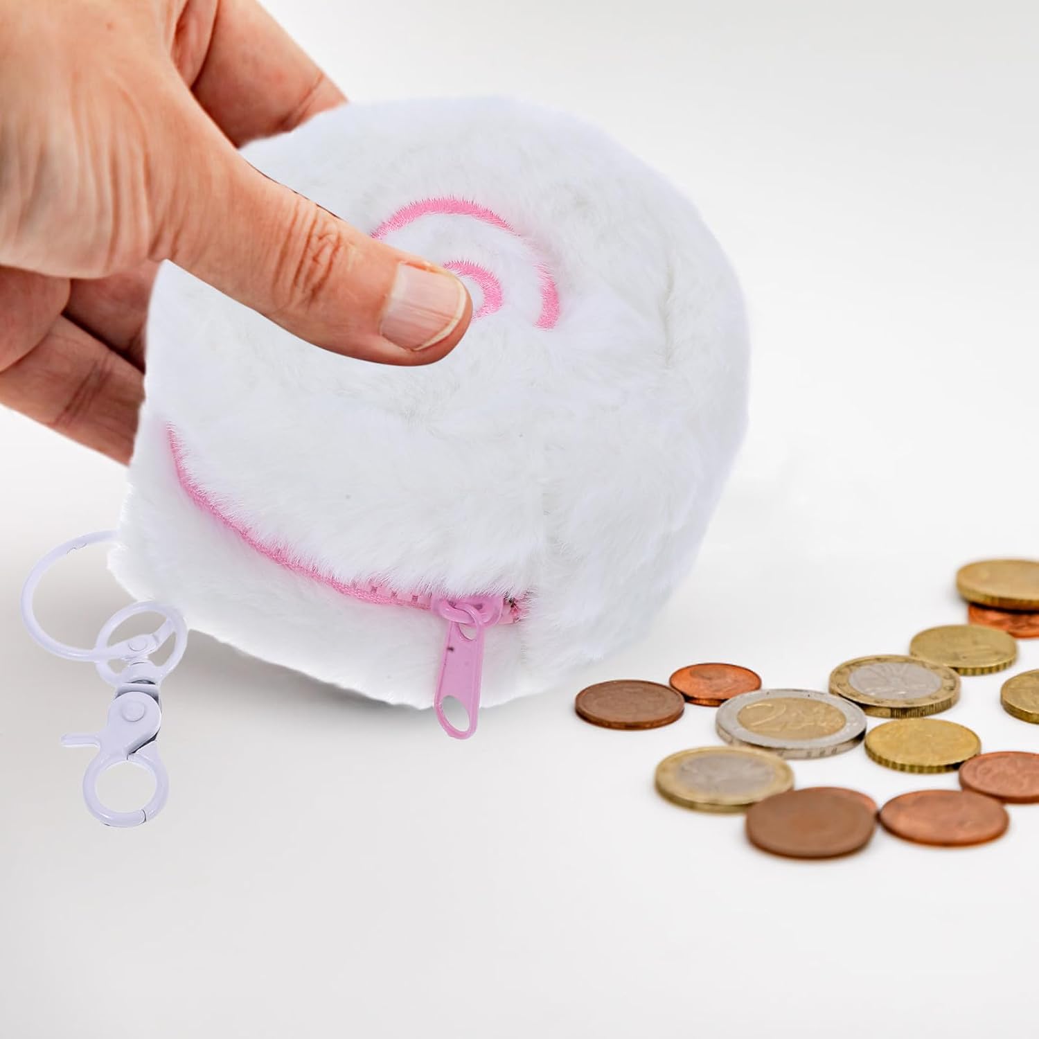 Cute Plush Coin Purse with Zipper Keychain, round Cartoon Mini Wallet for Earphones and Data Cables, White Kawaii Small Change Pouch and Teens