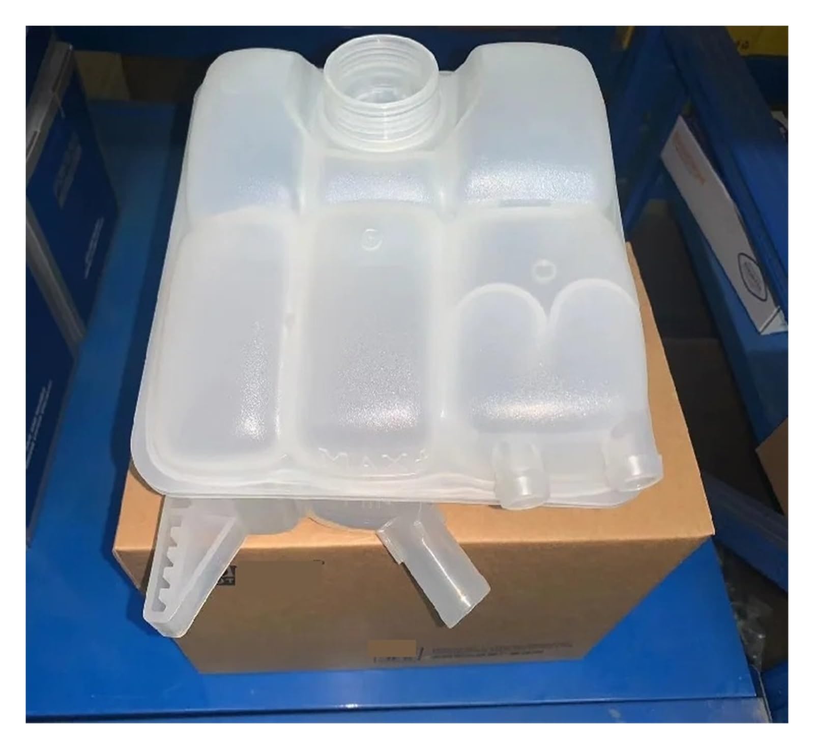 Immlsx 8V618k218ae Car Coolant Expansion For Focus 2012-2015 For Escort For Kuga 2013-2016 Cooling System Auxiliary Water Tank Wiith Lid 1.5T/1.6T
