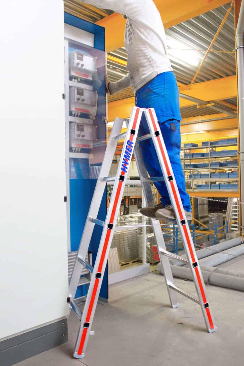 HYMER 402324 - Escalera de tijera