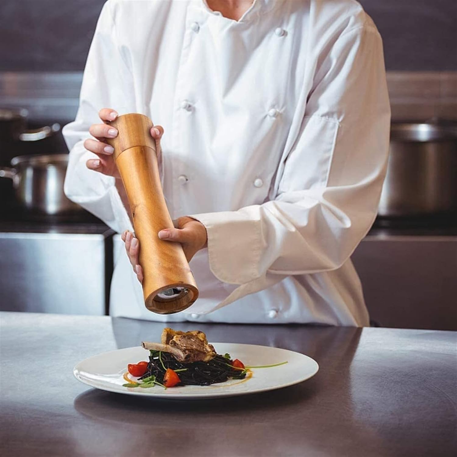 ペッパーグラインダー 木製塩コショウグラインダー 木製手動ペッパーグラインダー 強力で粗さを調整可能 キッチンスパイスミル (色: