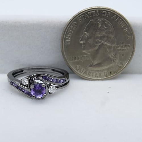 Miniatura 7 de Dazzlingrock Collection Juego de anillos de boda redondos de amatista y diamante blanco para mujer en oro blanco sólido de 10 quilates chapado en