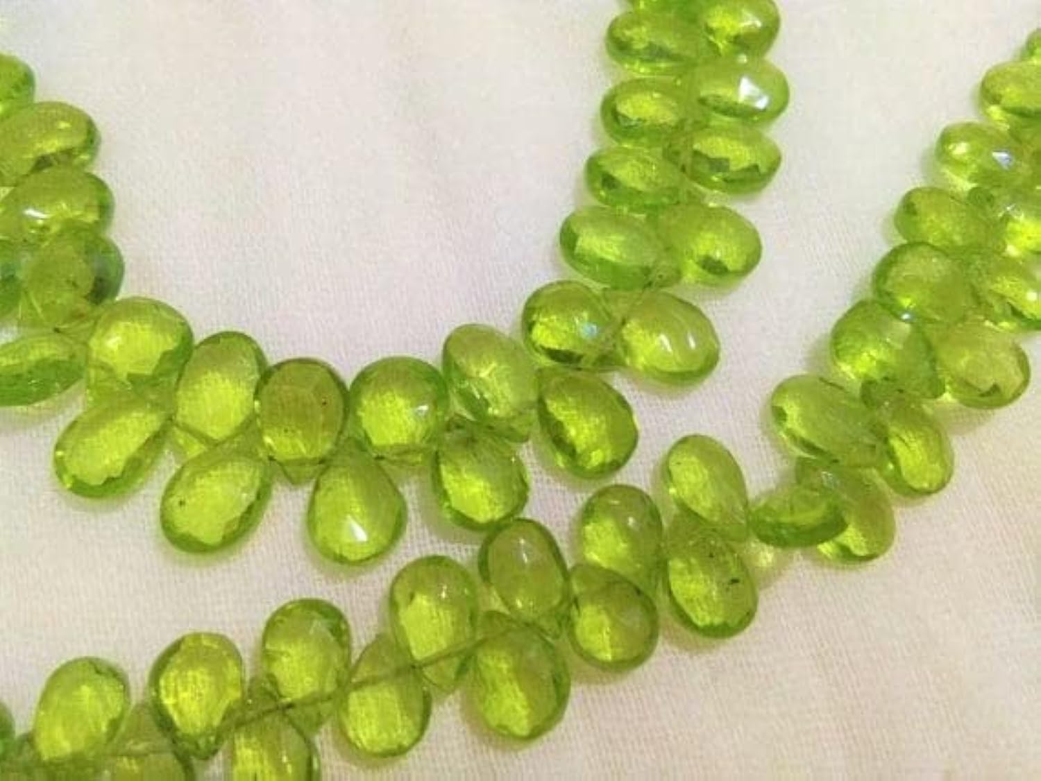 Perles péridot taillées en poire 4x6-6x8mm pour création bijoux artisanaux