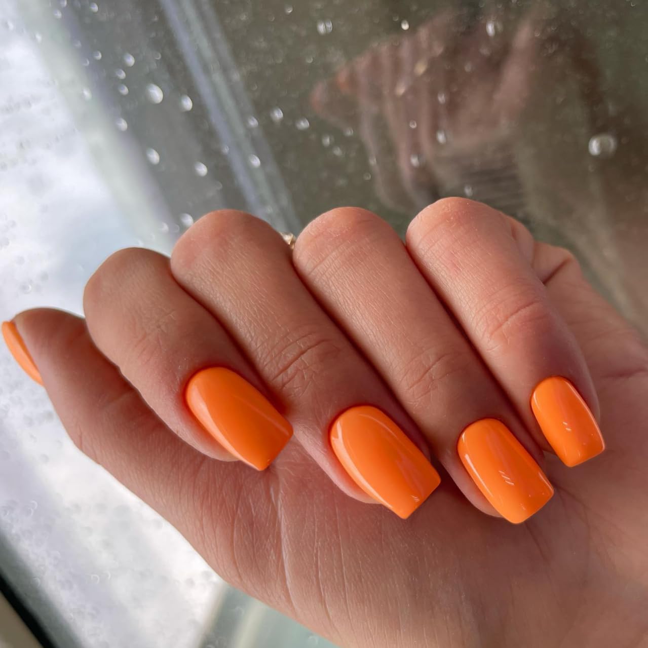 Amazon.com: KQueenest Orange Press-on Nails, Short Medium Square