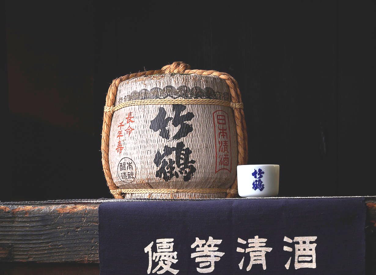 Amazon.co.jp: 清酒竹鶴 せいしゅたけつる 純米 1800ml 広島県 竹鶴