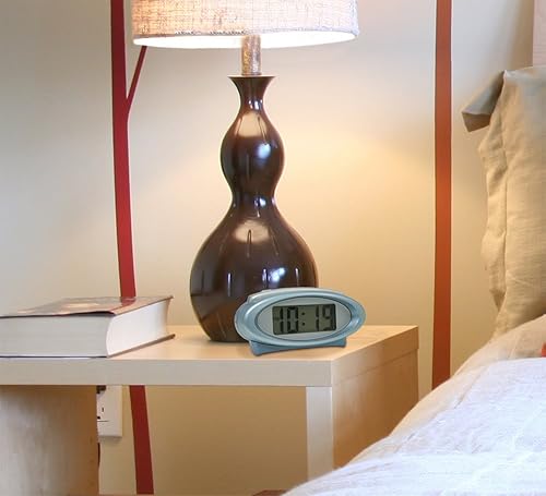 Miniatura 5 de Reloj despertador digital Equity by La Crosse 30330 con tecnología de visión nocturna