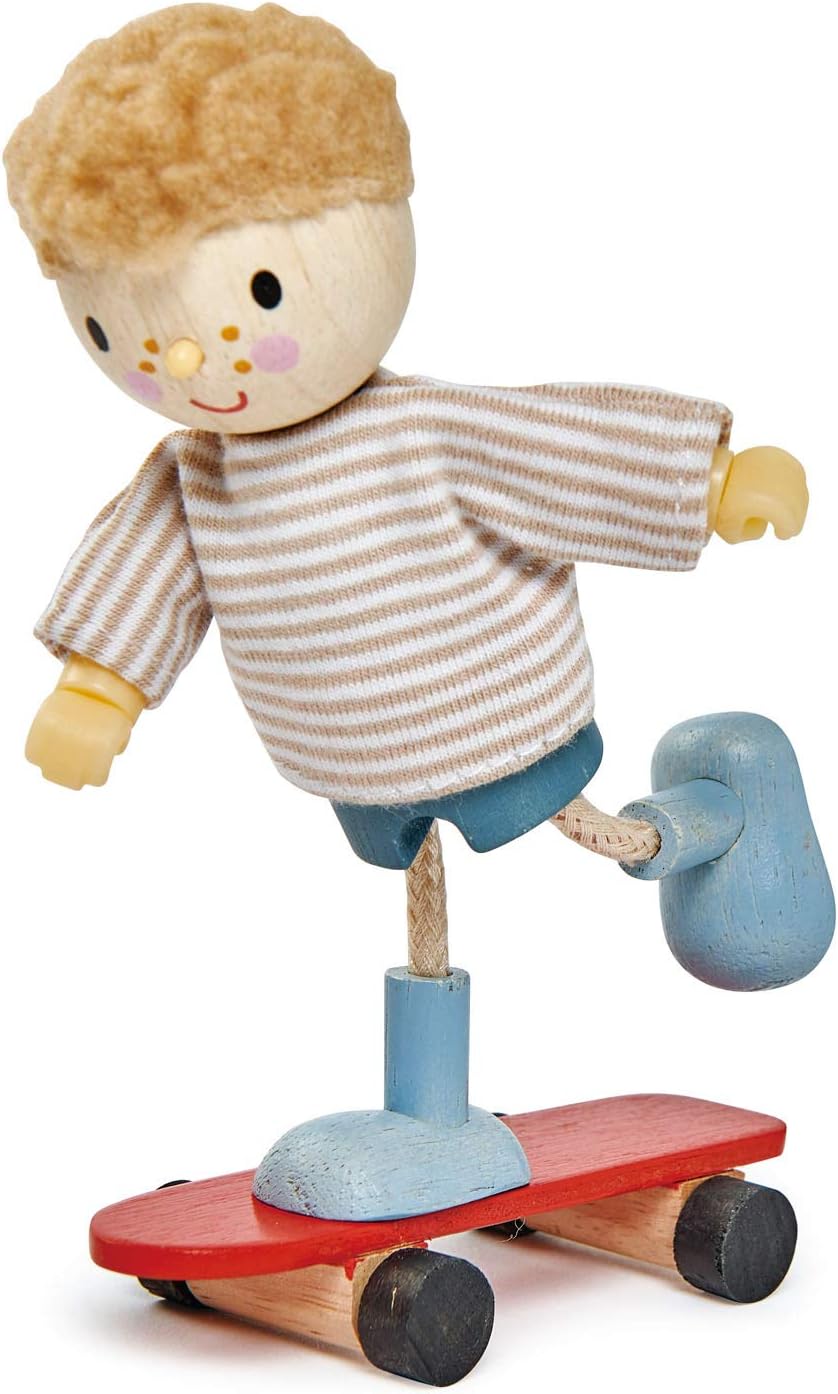 The Goodwood Family - Wooden Miniatures Flexible Doll, Multicultural Action Figure for Dollhouse - Encourage Creative and Imaginative Fun Play for Children - Age 3+