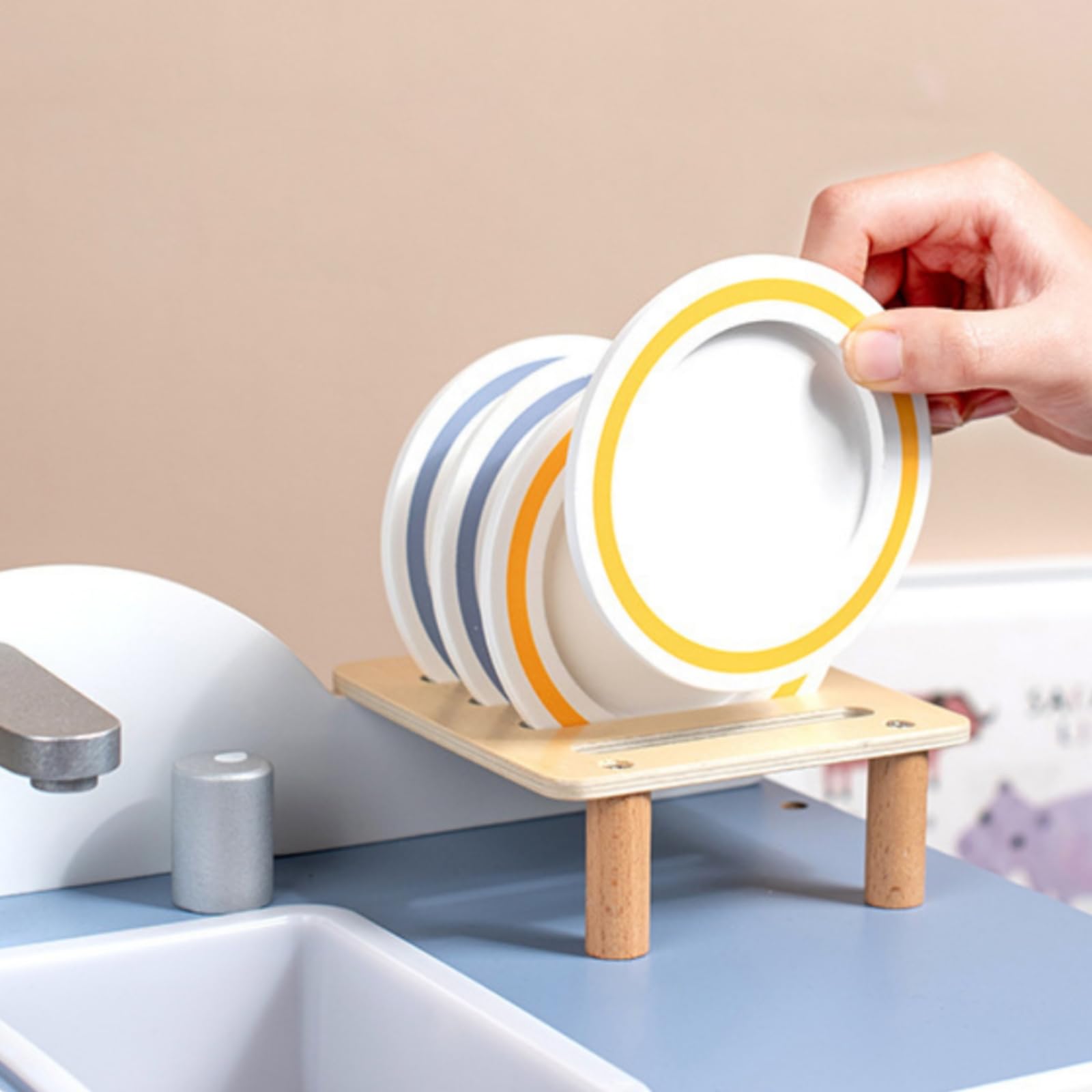 Cucina Giocattolo in Legno Lavastoviglie per Bambini Set Cucina Accessori Completi Pentola Tazze Piatti Posate con Manopole Rotanti Display Stampato