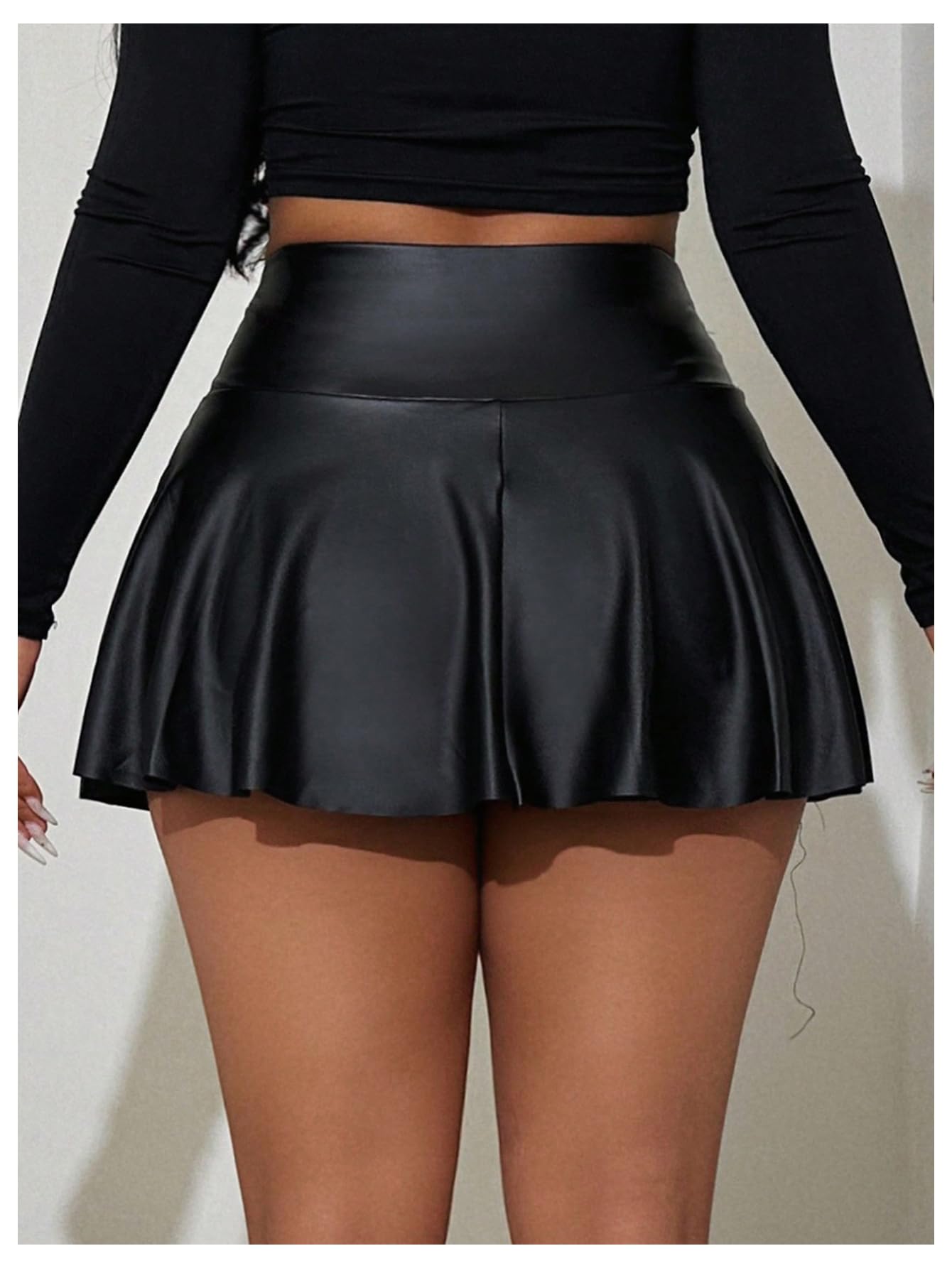 OYOANGLE Women's Pu Leather Elastic High Waist Skorts Ruffle Hem Casual Flared Skirt Shorts