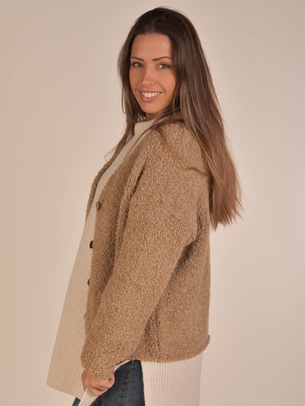 styleBREAKER Chaqueta de Punto Boucle para Mujer con Botones en la Parte Delantera, Color sólido, Chaqueta de Punto Bouclé, Talla única 08010081