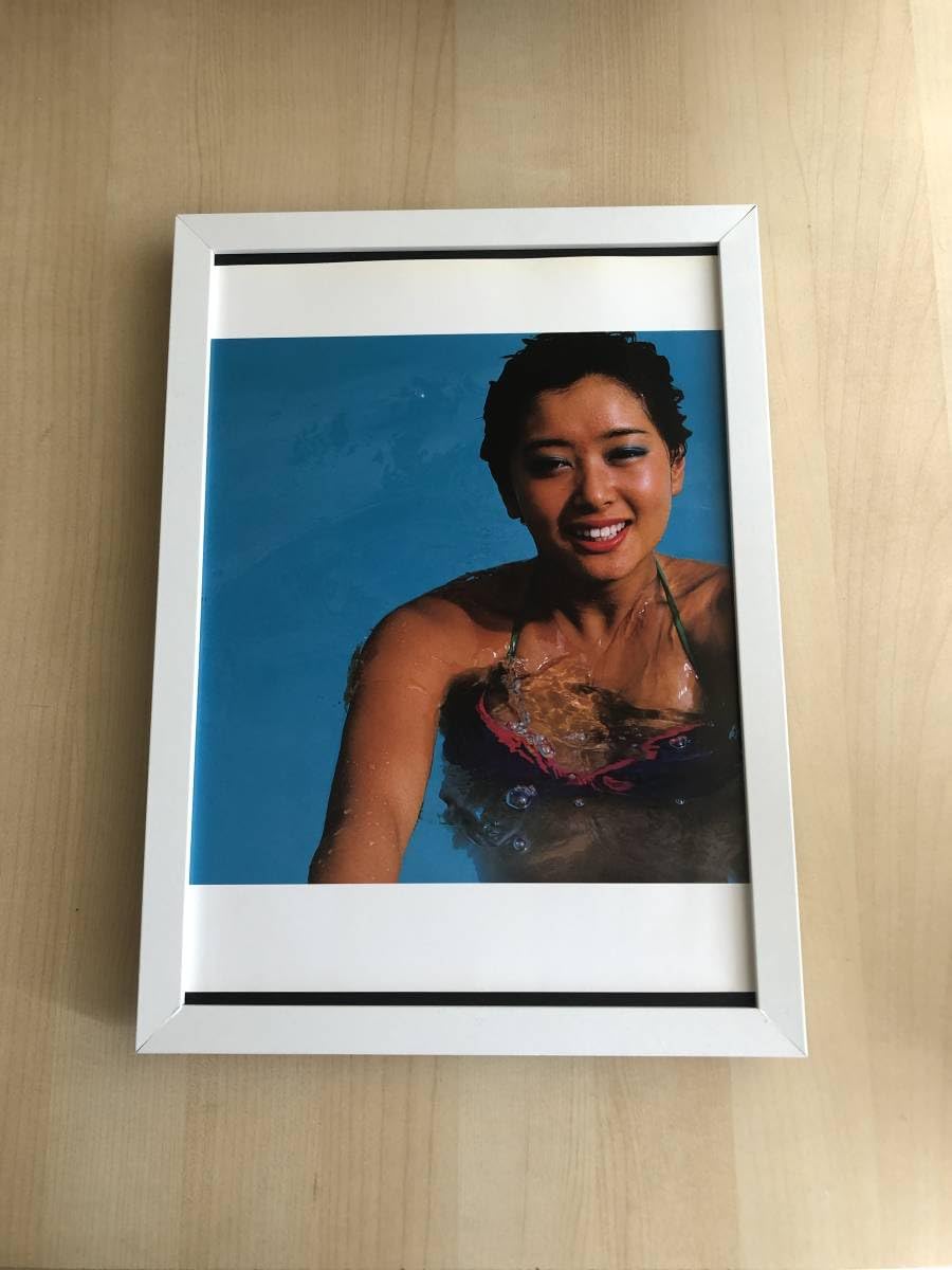 Amazon | kj 額装品 夏目雅子 グラビア セクシー ビキニ 貴重写真 A4