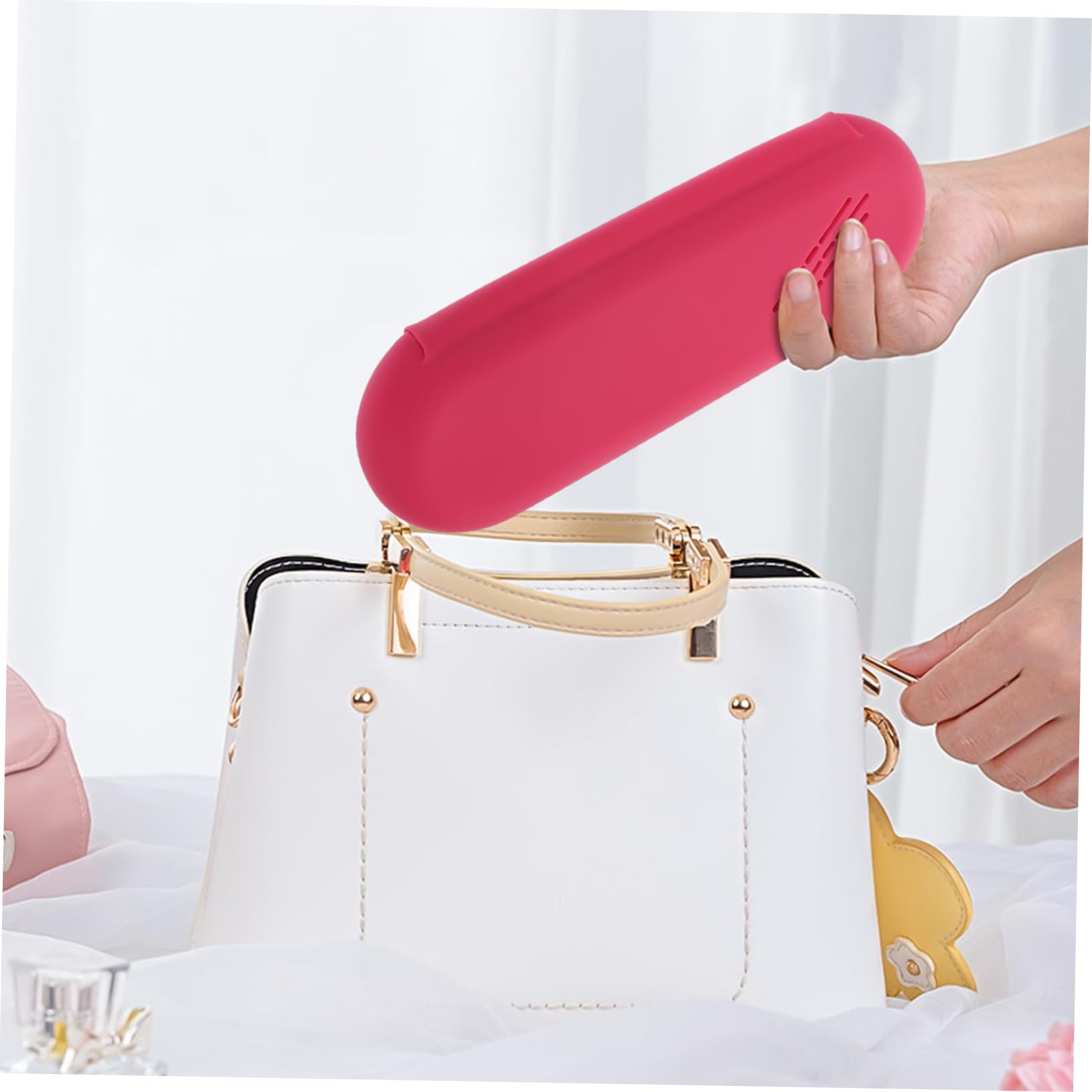 Cabilock 4 Pezzi Borsa da Viaggio per Trucco Silicone Organizer Compatto per Spazzole e Cosmetici per Viaggi e Speciali