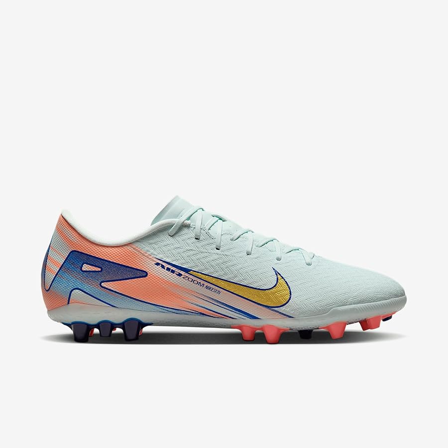 Nike Classics Mercurial F.G. LDV セット Nike Classics Mercurial Nike Classics Mercurial F.G. LDV セット Nike Classics Mercurial