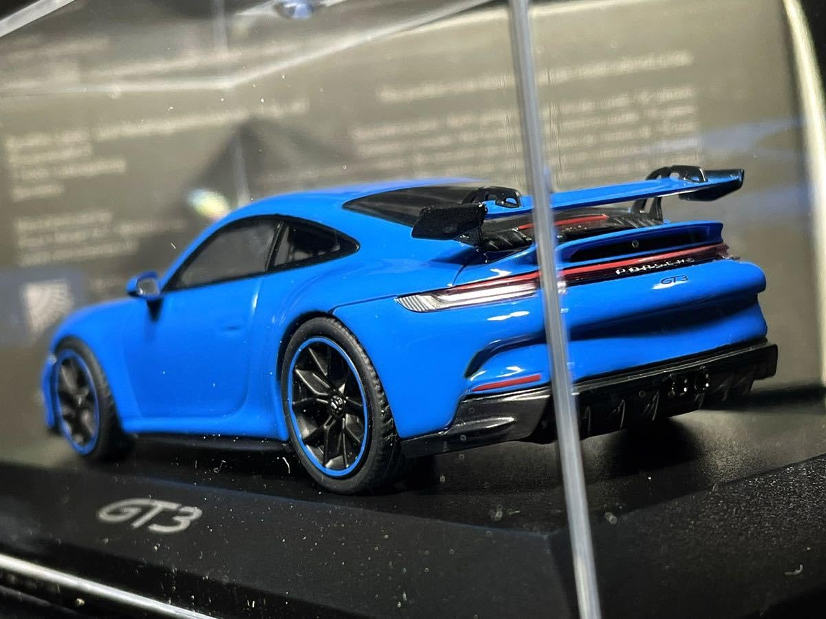 911 GT3 992 シャークブルー 1/43 スケール ミニチャンプス s-l400.jpg