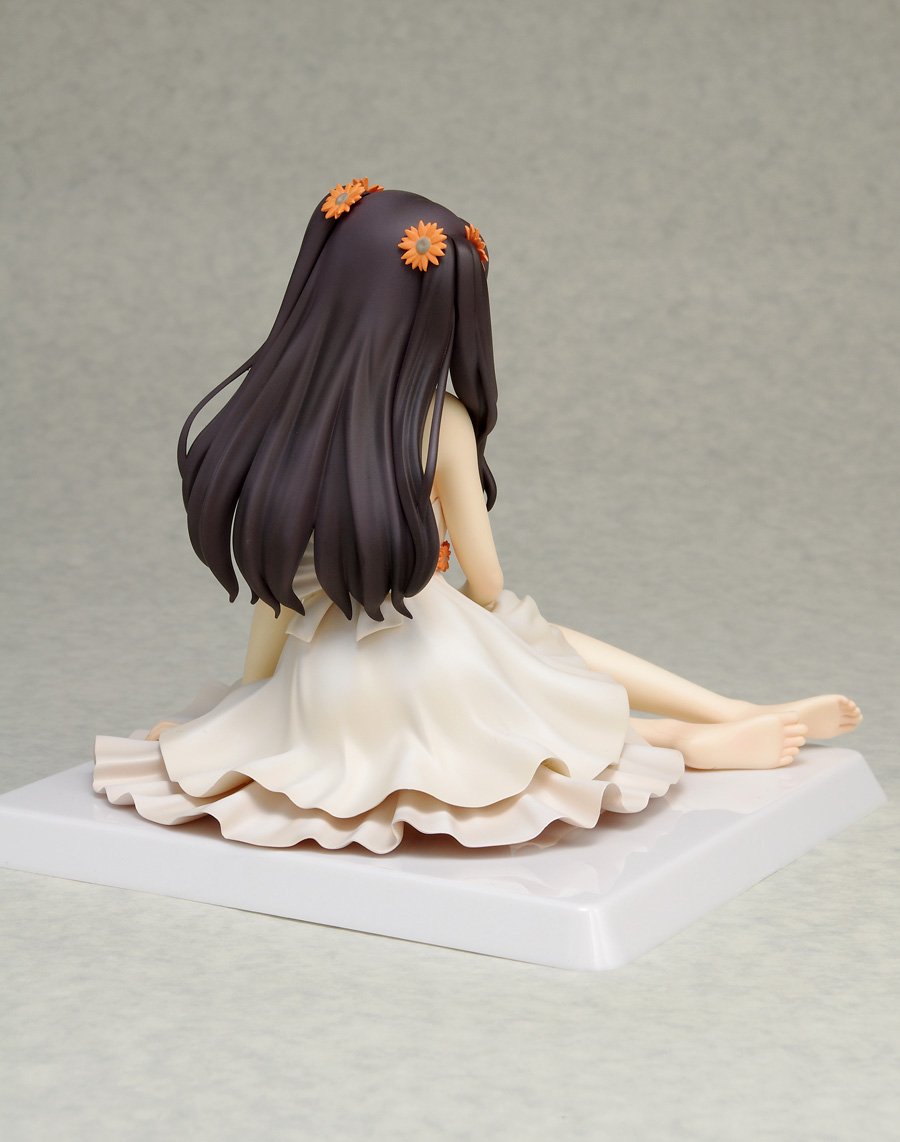 1/8スケールフィギュア 遠坂 凛 ワンピース　スタイル Amazon.co.jp: Fate/stay night Unlimited Blade Works 遠坂 凛